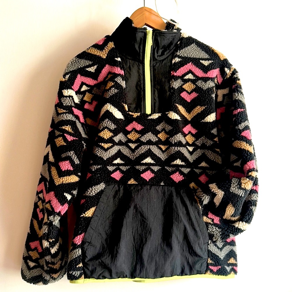 Levi’s Neon Caviar Arizona Sherpa Sweatshirt
